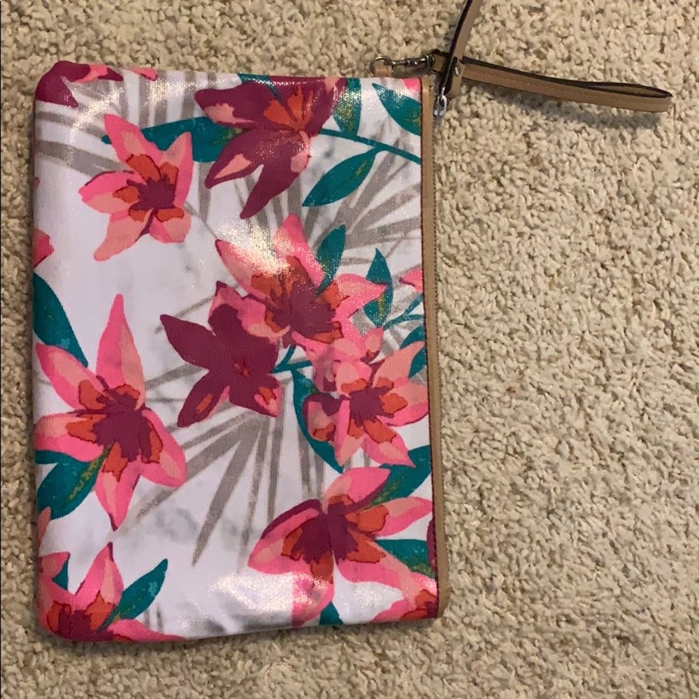 Large Wristlet